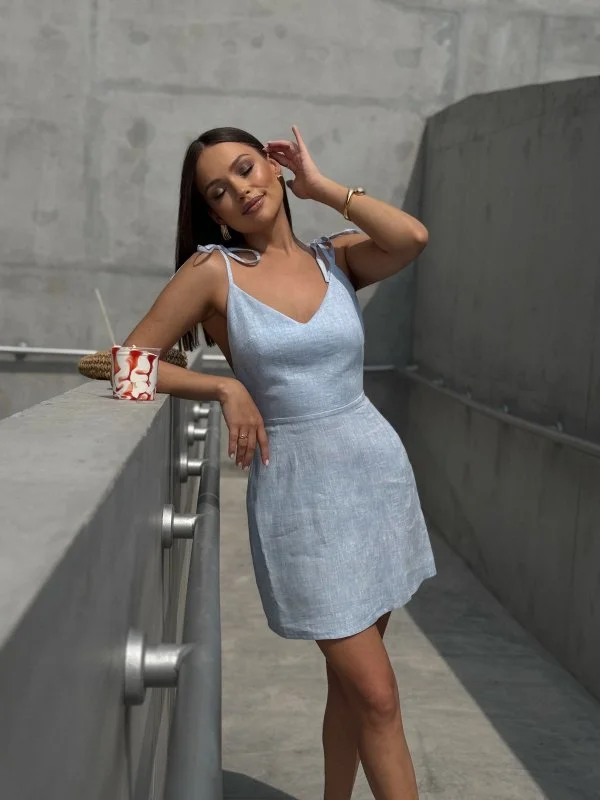 Платье Petra с открытой спиной цв.голубой Платье Petra с открытой спиной цв.голубой