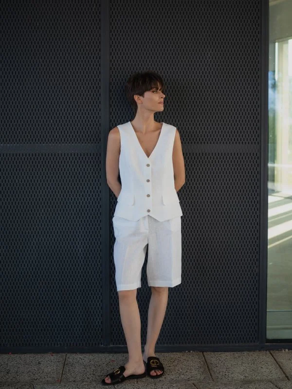 Бермуды льняные цвет белый