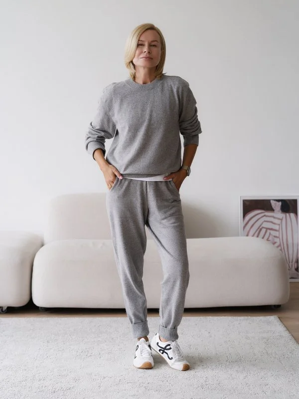 Костюм из ангоровой шерсти цвет СЕРЫЙ Костюм из ангоровой шерсти цвет СЕРЫЙ