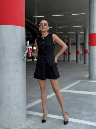 Купить Шорты с отворотом цвет чёрный в фирменном магазине спортивной одежды Brillante.by