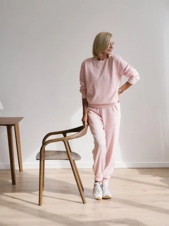 Купить Костюм из шерсти ангоры цвет ПЕРСИКОВО-РОЗОВЫЙ в фирменном магазине спортивной одежды Brillante.by