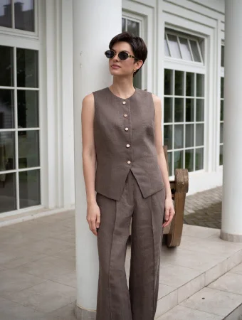 Купить Жилет с круглым горлом цвет шоколад в фирменном магазине спортивной одежды Brillante.by