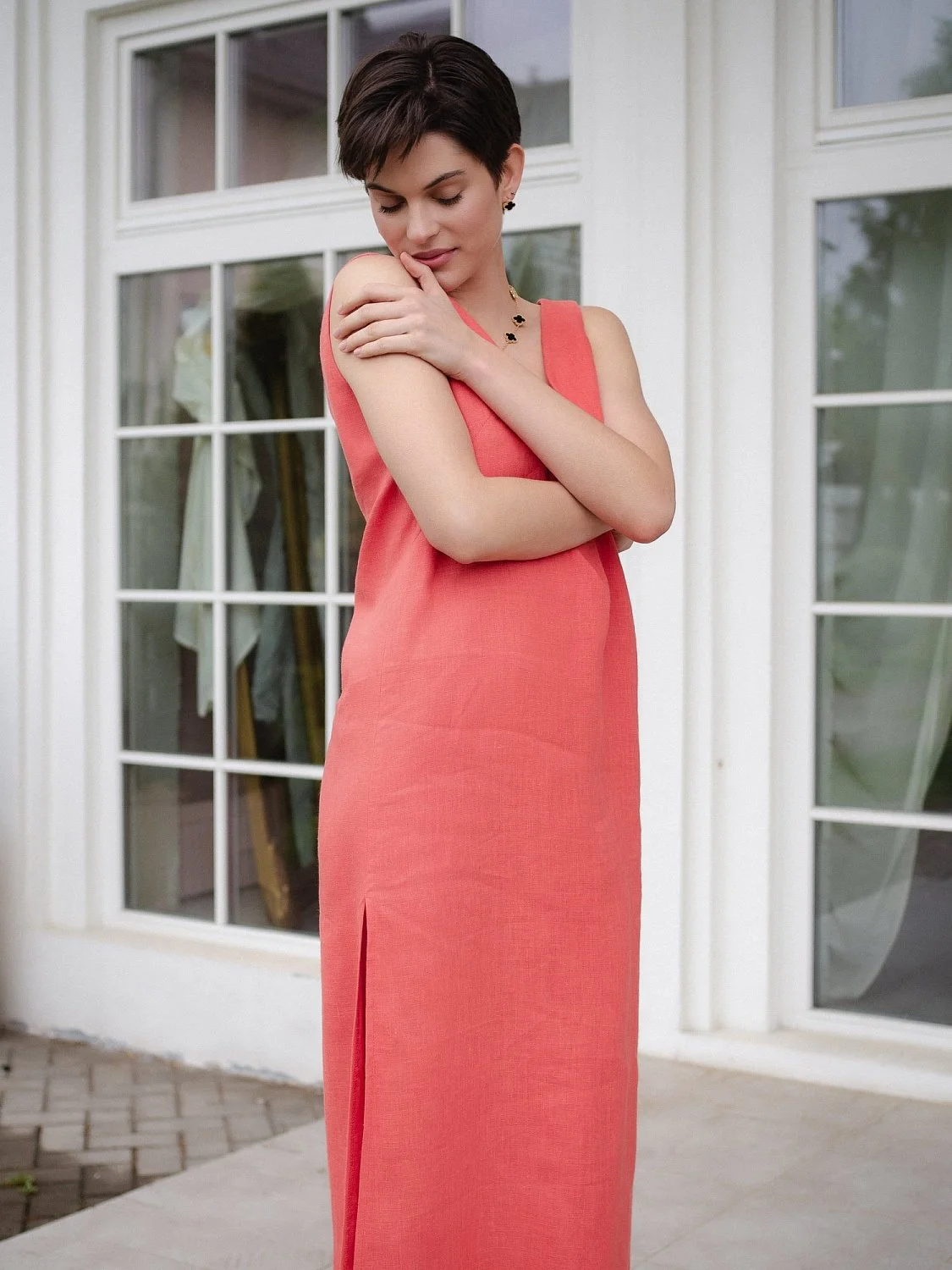 Платье с V-образным вырезом цвет Коралл