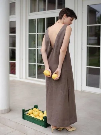 Купить Платье с V-образным вырезом цвет Шоколад в фирменном магазине спортивной одежды Brillante.by