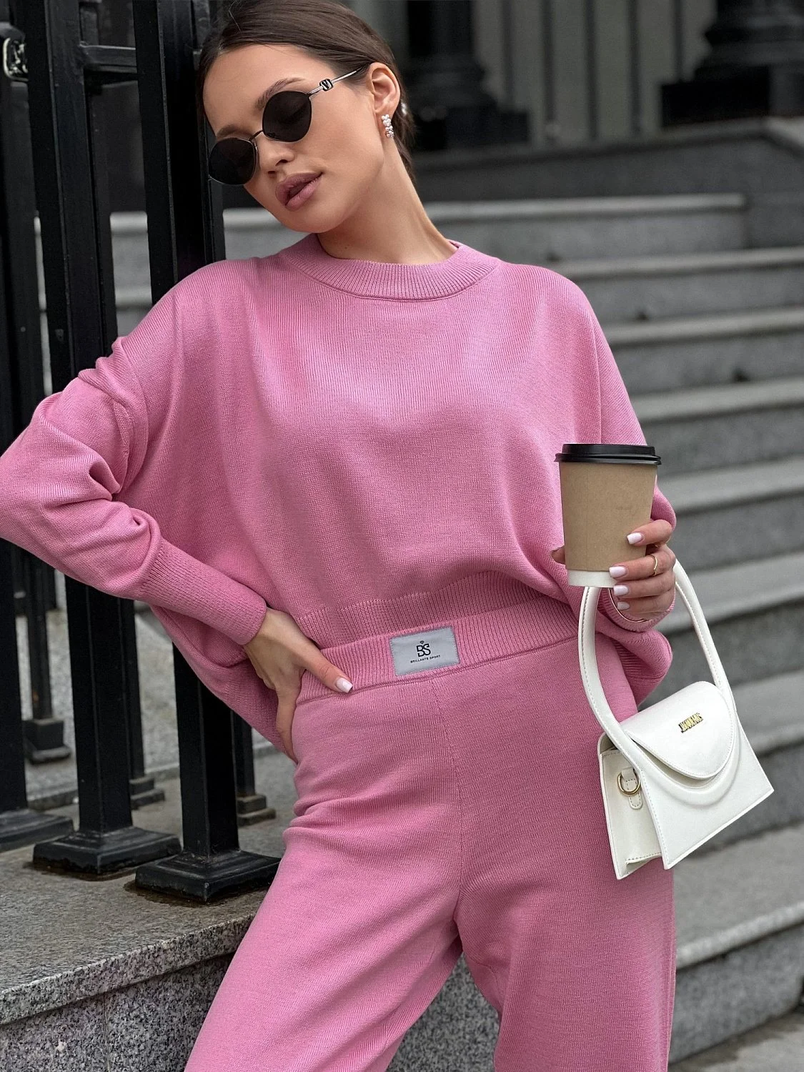 Костюм вязаный трикотажный цвет АНЕМОН Костюм вязаный трикотажный цвет АНЕМОН