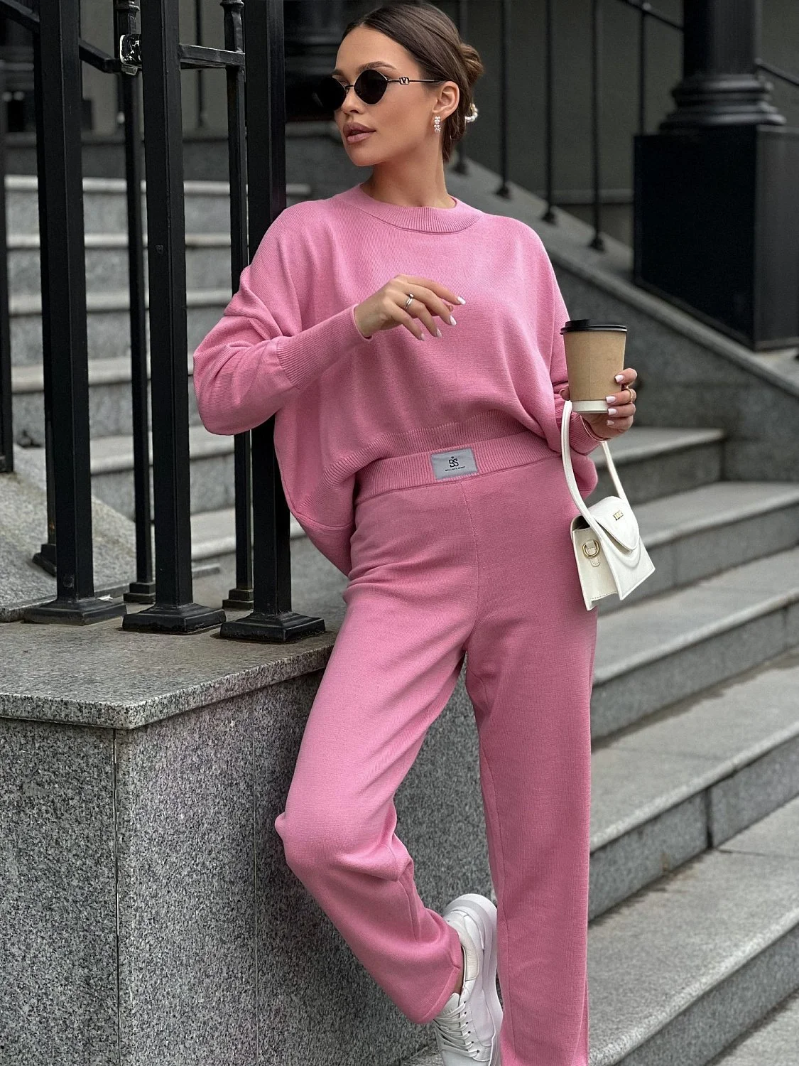 Костюм вязаный трикотажный цвет АНЕМОН Костюм вязаный трикотажный цвет АНЕМОН