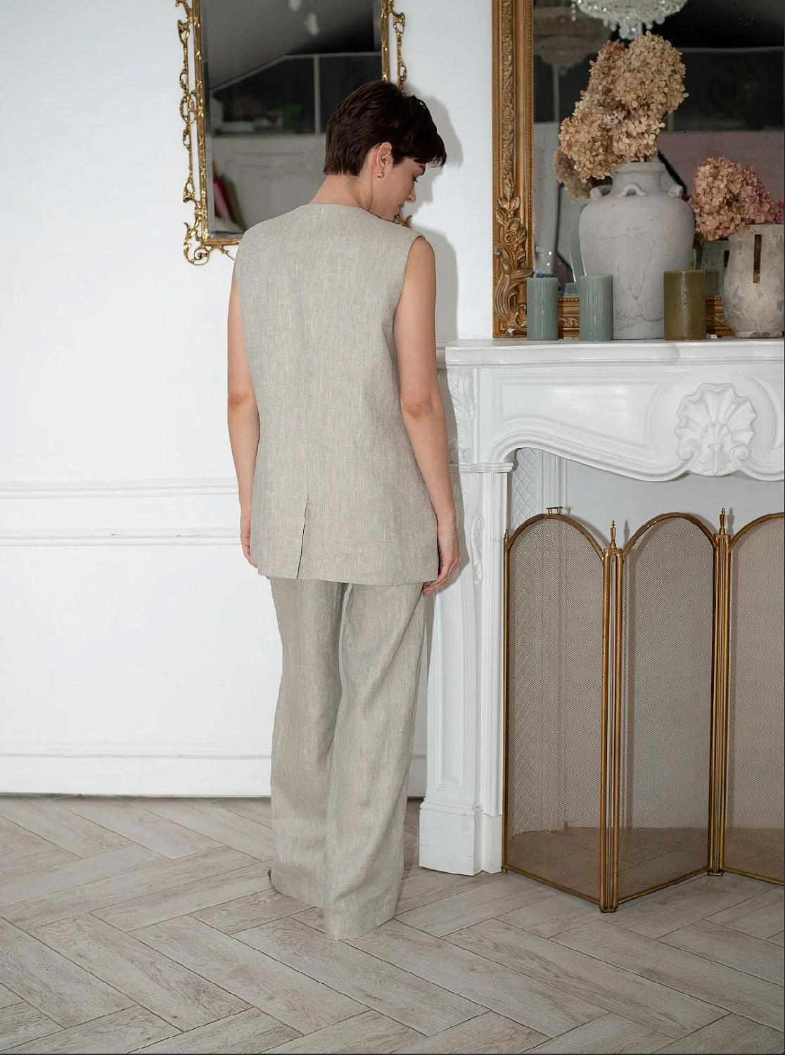 Жилет удлиненный цв. беж (рис.мелкая ёлочка)